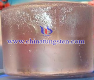 Chinese first over one hundred kilograms sapphire crystal