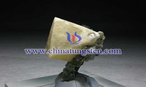 Black and White Mixed Tungsten Ore Flotation image