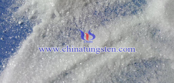 sodium molybdate picture