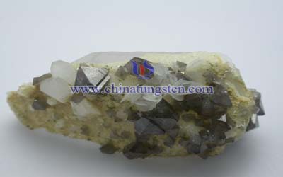 tungsten concentrate photo