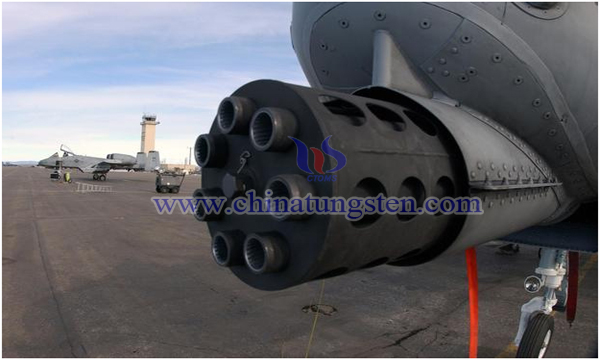 30mm GAU-8 Avengers airborne cannon image