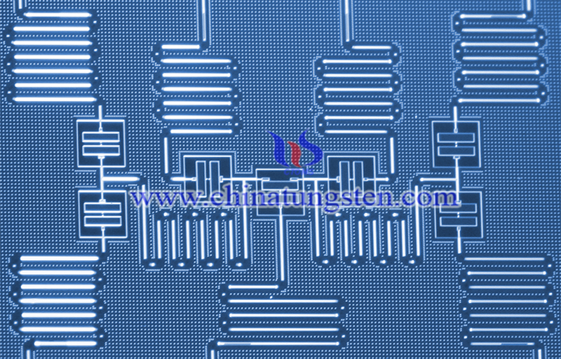 IBM scientists developed a new approach to simulate molecules on a quantum computer image