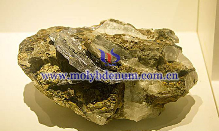 molybdenum ore image 