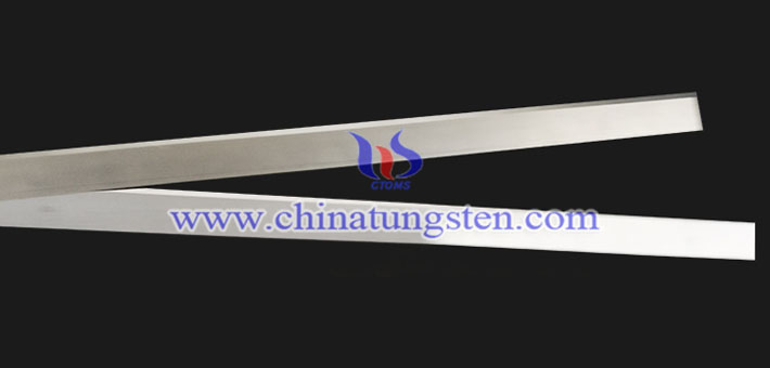 tungsten carbide blade applied for mask machine image