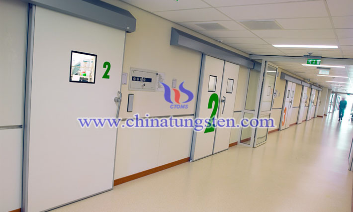 tungsten alloy radiation shielding door applied for CT room picture