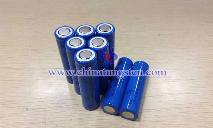 磷酸铁锂电池图片