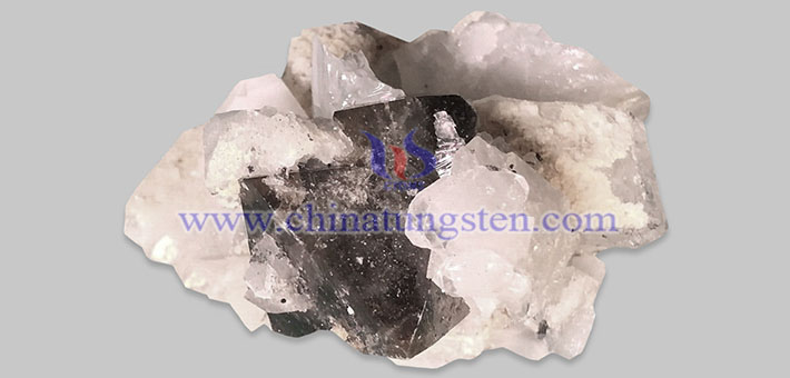 tungsten ore photo 