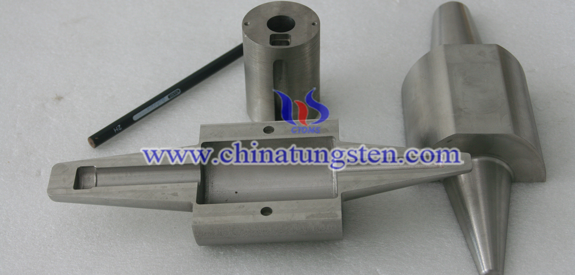 Tungsten alloy medical syringe shield photo