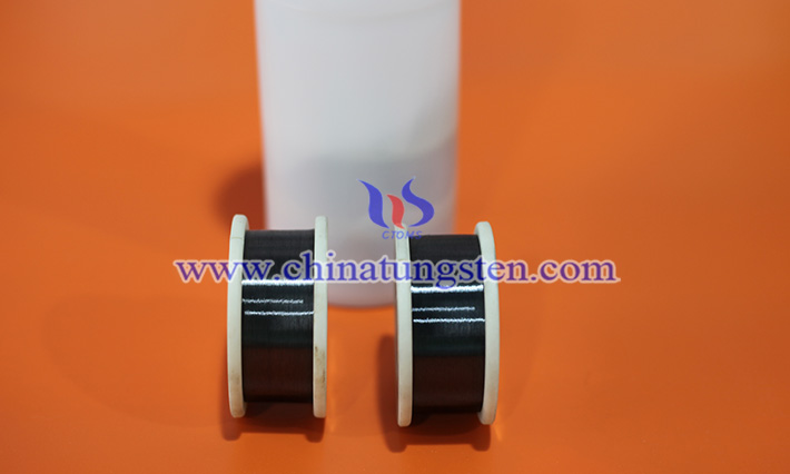 halogen lamp tungsten wire photo 